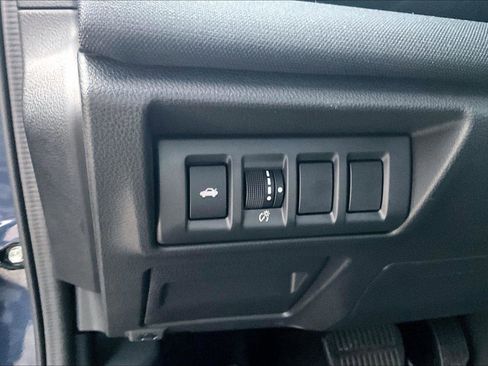 Used 2025 Subaru Legacy Premium image 29