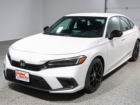 Used 2024 Honda Civic Sport image 29