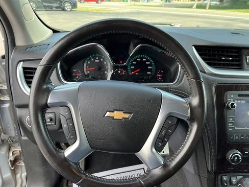 Used 2017 Chevrolet Traverse LT AWD/4WD image 19