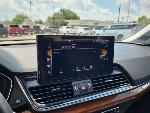 Used 2021 Audi Q5 Prestige image 12
