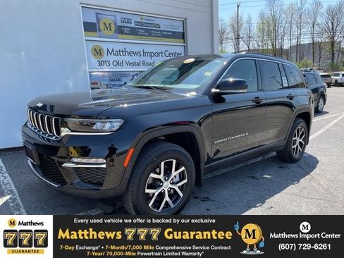 Used 2025 Jeep Grand Cherokee Limited w/ Trailer Tow Package AWD/4WD image 1