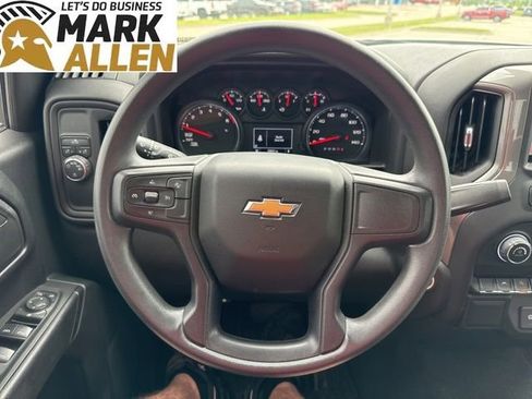 Used 2023 Chevrolet Silverado 1500 Custom image 11