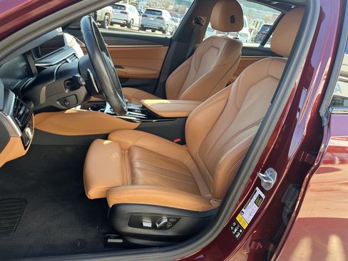 Certified 2023 BMW 530i xDrive w/ M Sport Package image 14