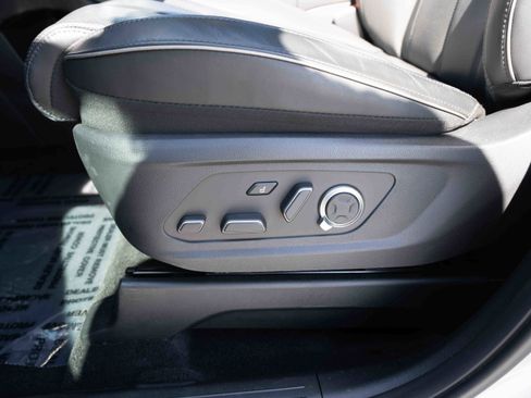Used 2024 Hyundai Palisade Calligraphy AWD/4WD image 12