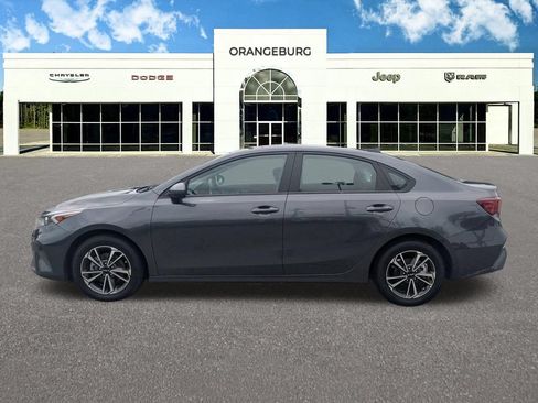 Used 2024 Kia Forte LXS FWD image 5