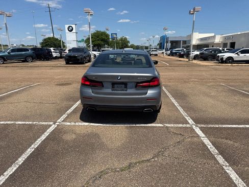Used 2023 BMW 530e xDrive w/ Premium Package AWD/4WD image 6