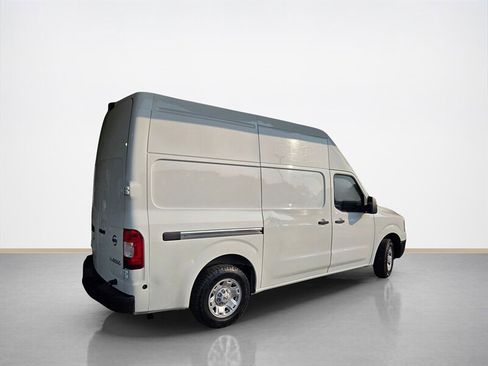 Used 2019 Nissan NV 2500 SV image 4