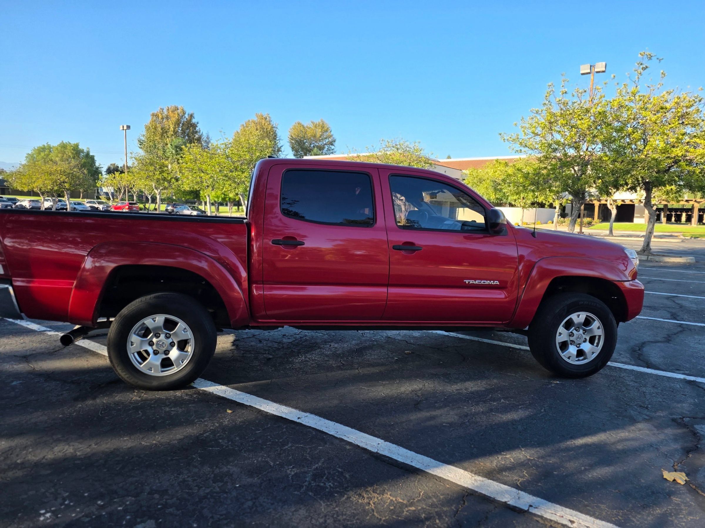 Used 2015 Toyota Tacoma PreRunner RWD image 10