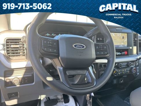 New 2026 Ford F250 XL w/ XL Chrome Package image 24