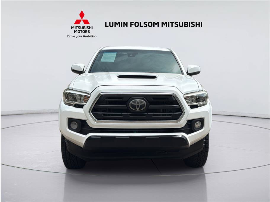 Used 2021 Toyota Tacoma TRD Sport w/ Technology Package RWD image 8