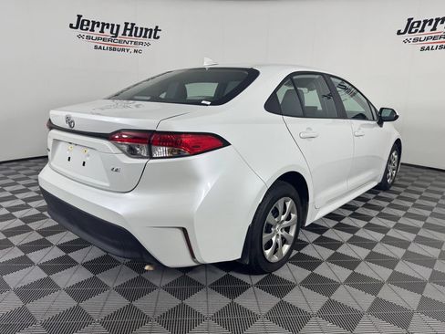 Used 2026 Toyota Corolla LE FWD image 7