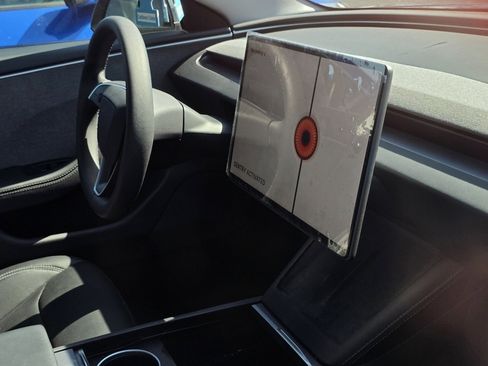 Used 2025 Tesla Model 3 RWD image 12