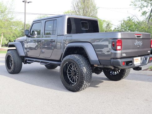 Used 2021 Jeep Gladiator Overland w/ Trailer Tow Package image 10