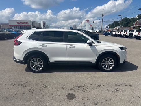 Used 2024 Honda CR-V EX-L image 2