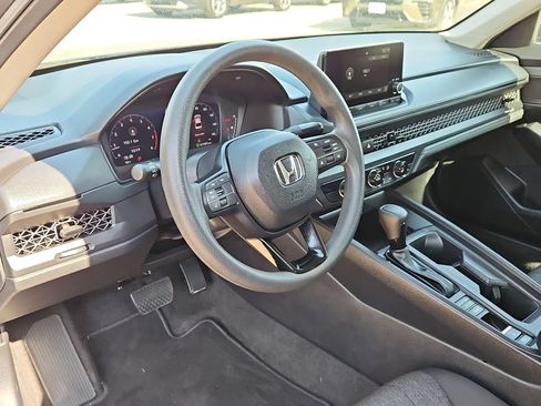 Used 2025 Honda Accord LX image 15