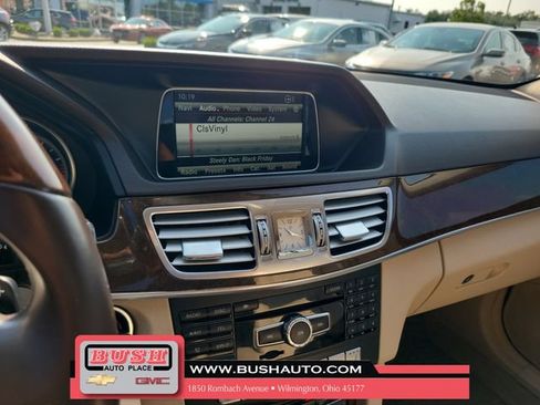 Used 2014 Mercedes-Benz E 350 4MATIC Sedan image 27