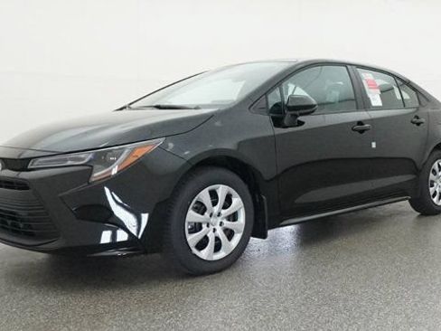 New 2026 Toyota Corolla LE FWD image 32