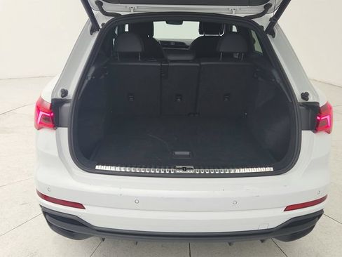 Used 2025 Audi Q3 2.0T Premium AWD/4WD image 33