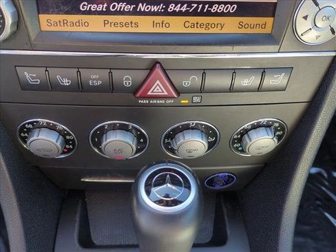 Used 2010 Mercedes-Benz SLK 300 image 14