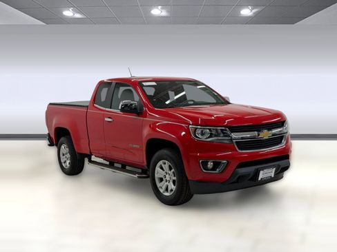 Used 2015 Chevrolet Colorado LT w/ Luxury Package RWD image 5