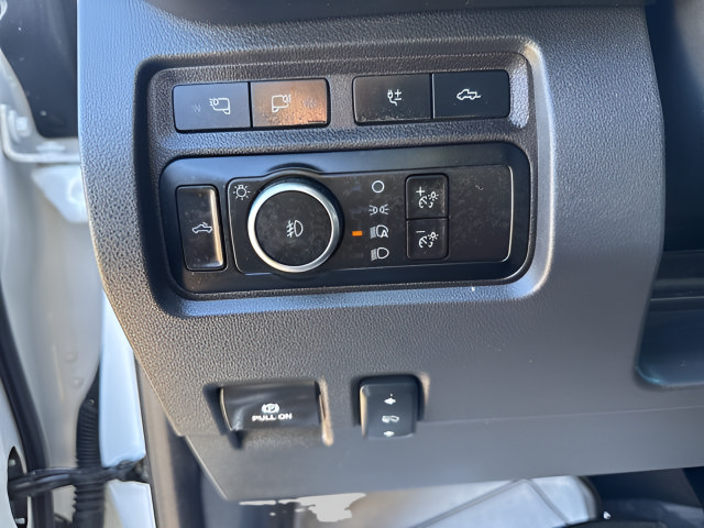 Used 2024 Ford F250 4x4 Crew Cab Super Duty image 9