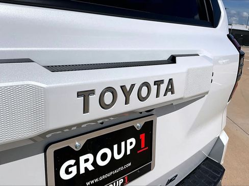 Used 2026 Toyota 4Runner Limited AWD/4WD image 31