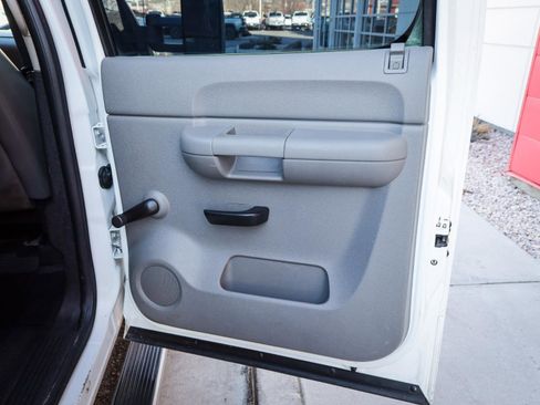 Used 2014 Chevrolet Silverado 2500 W/T image 29