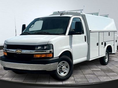 New 2025 Chevrolet Express 3500 w/ Power Convenience Package