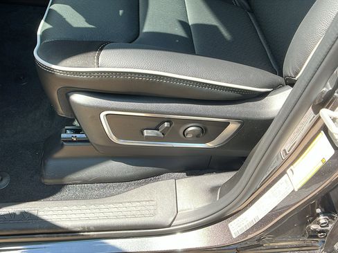 New 2026 RAM 1500 Laramie w/ Night Edition image 17