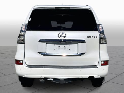 Used 2018 Lexus GX 460 Premium w/ Premium Package image 5
