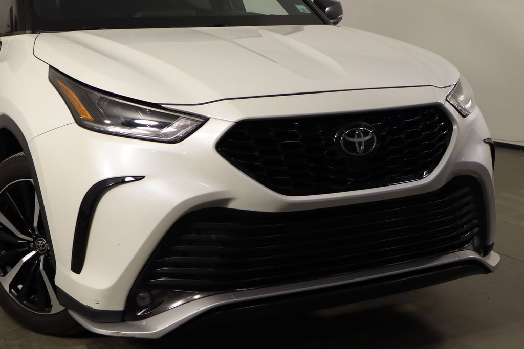 Used 2021 Toyota Highlander XSE AWD/4WD image 47