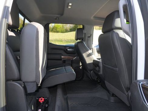 Used 2021 Chevrolet Silverado 1500 LT Trail Boss w/ Convenience Package II AWD/4WD image 26