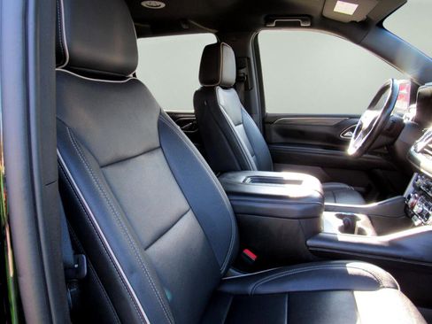 Used 2023 GMC Yukon SLT image 31