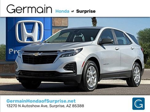 Used 2022 Chevrolet Equinox LS image 1