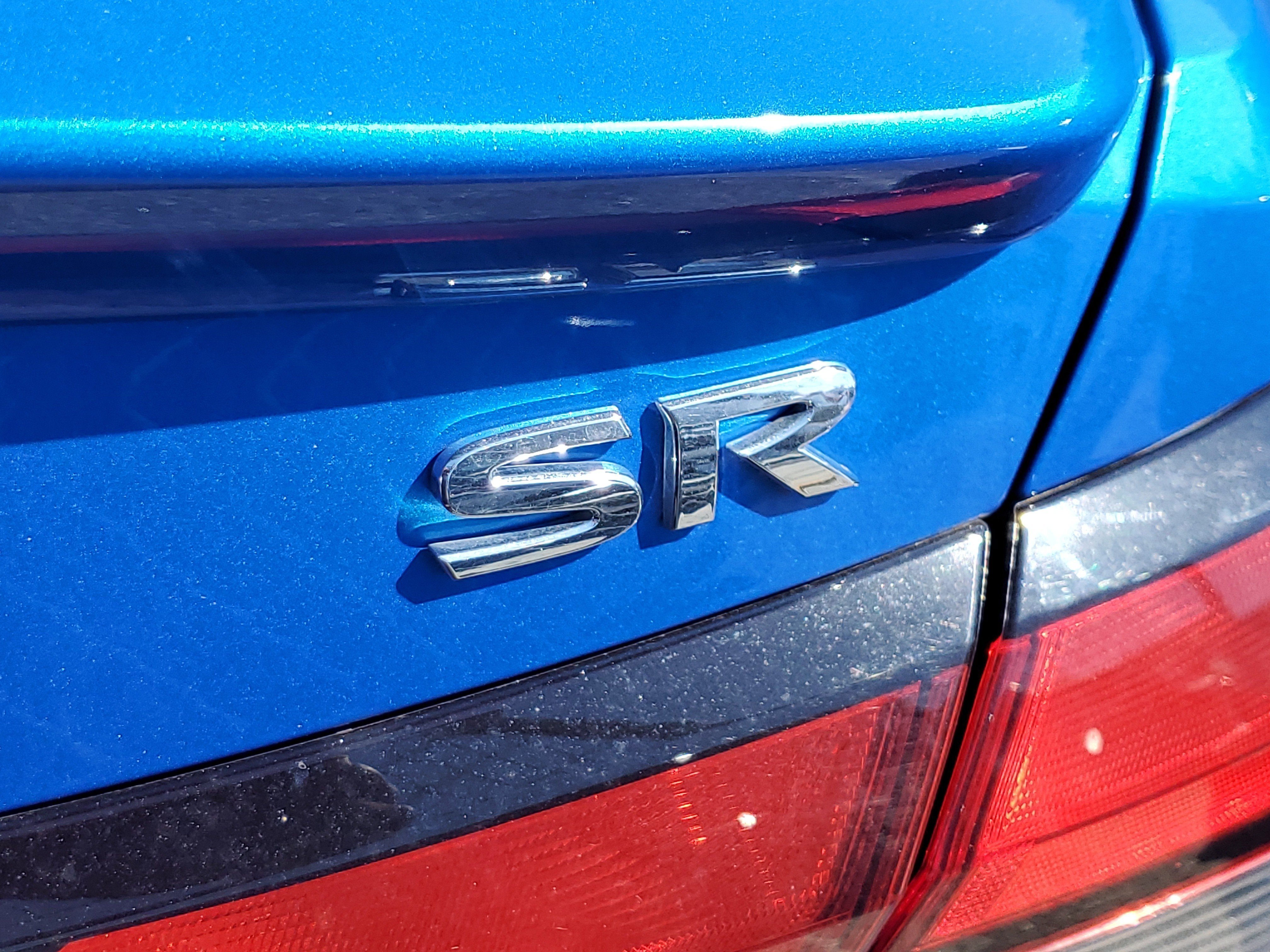 Used 2021 Nissan Versa SR FWD image 7