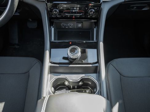 New 2025 Jeep Grand Cherokee Laredo X image 30