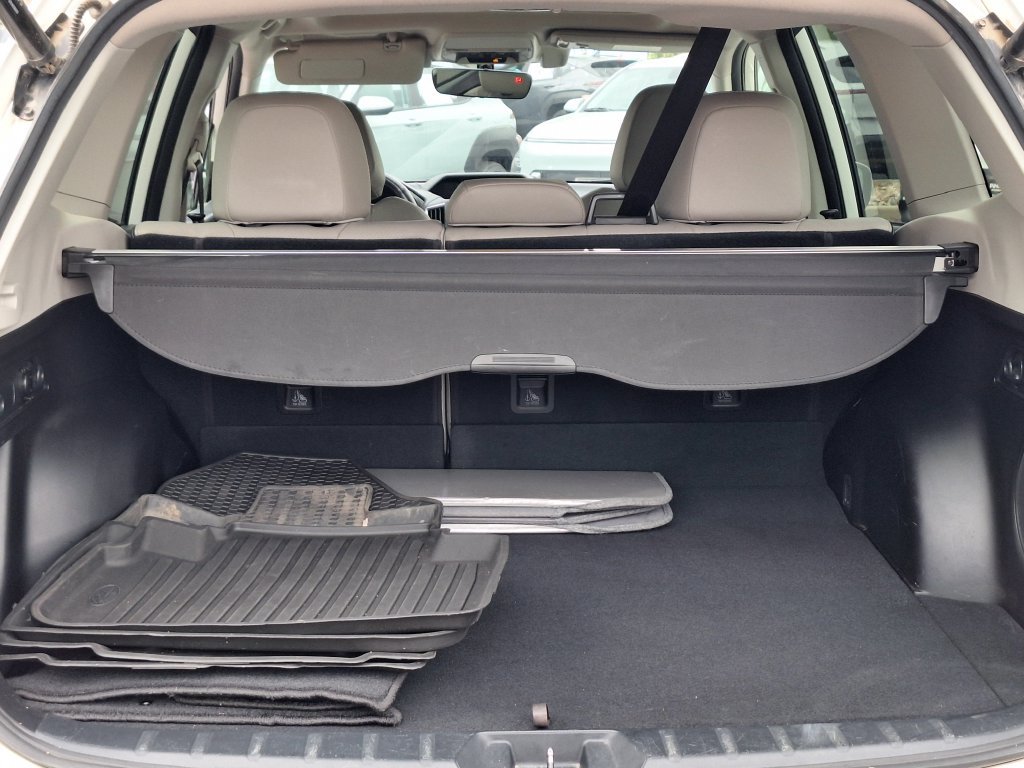 Used 2020 Subaru Forester Limited w/ Popular Package #3 AWD/4WD image 28
