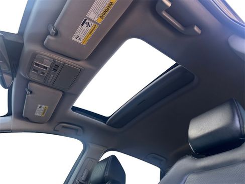 Used 2020 Honda CR-V Touring image 12