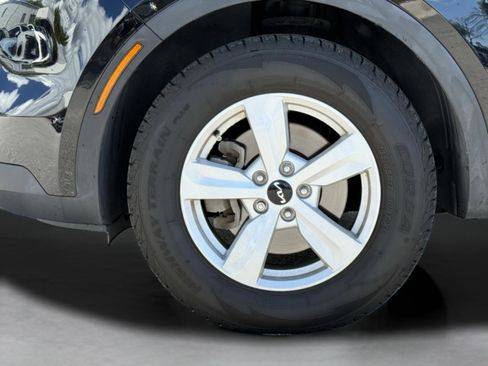 Used 2022 Kia Sorento LX FWD image 23
