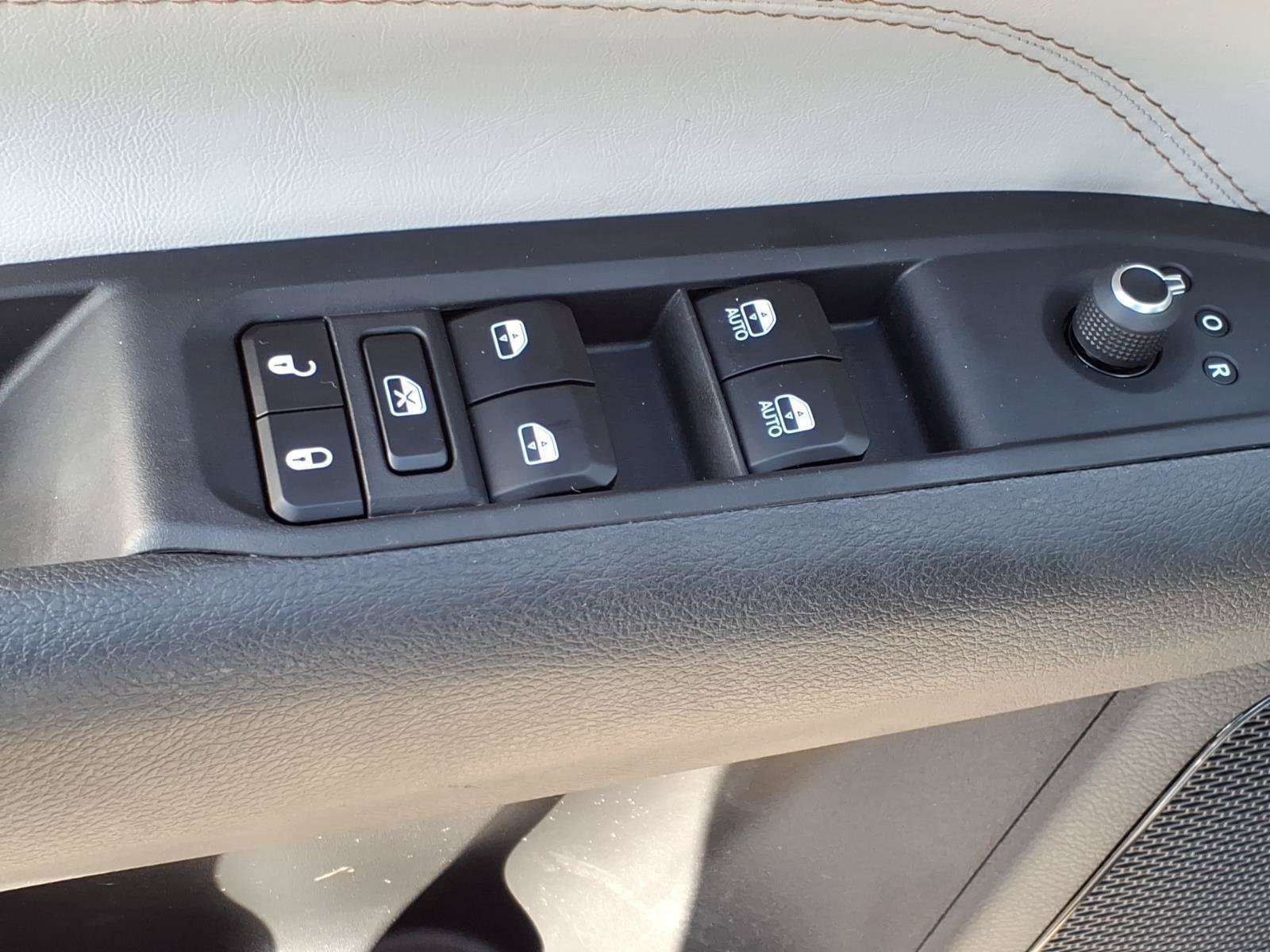 Used 2024 Jeep Compass Limited AWD/4WD image 43