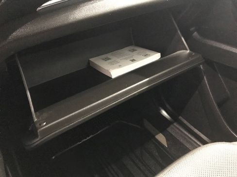 Used 2023 Chevrolet Traverse LT w/ LPO, Floor Liner Package image 32