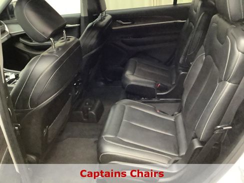 Used 2023 Jeep Grand Cherokee L Limited image 28