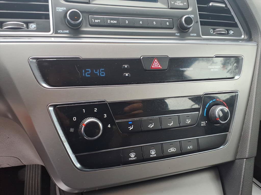 Used 2015 Hyundai Sonata SE FWD image 11