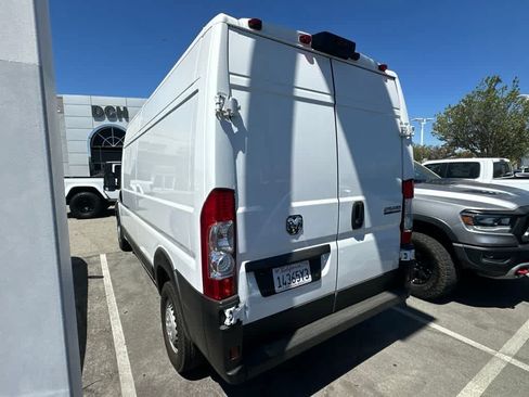 Used 2025 RAM ProMaster 2500 w/ Convenience Group FWD image 5