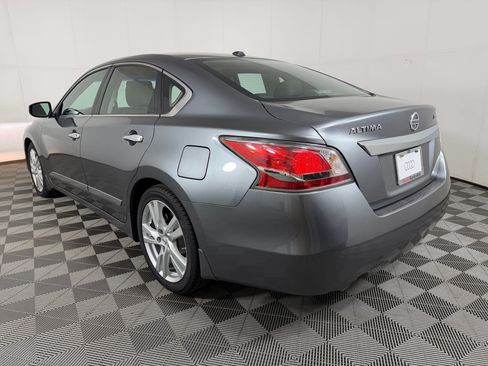 Used 2015 Nissan Altima 3.5 SL FWD image 3