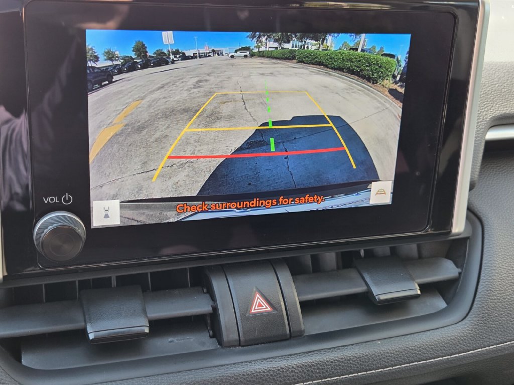 Used 2024 Toyota RAV4 LE AWD/4WD image 16