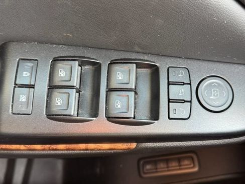 Used 2016 Chevrolet Suburban LTZ AWD/4WD image 14