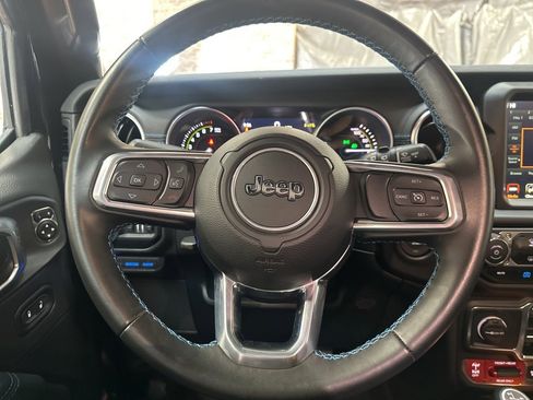 Used 2022 Jeep Wrangler Unlimited Rubicon 4xe w/ Steel Bumper Group image 16