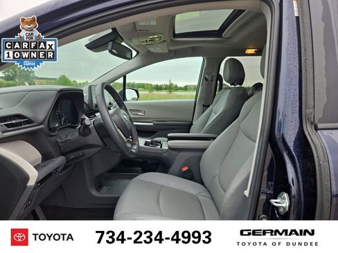 Used 2024 Toyota Sienna XLE w/ XLE Plus Package AWD/4WD image 13