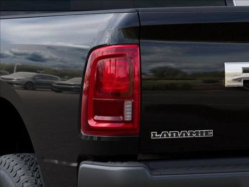 New 2026 RAM 2500 Laramie w/ Towing Technology Group AWD/4WD image 9